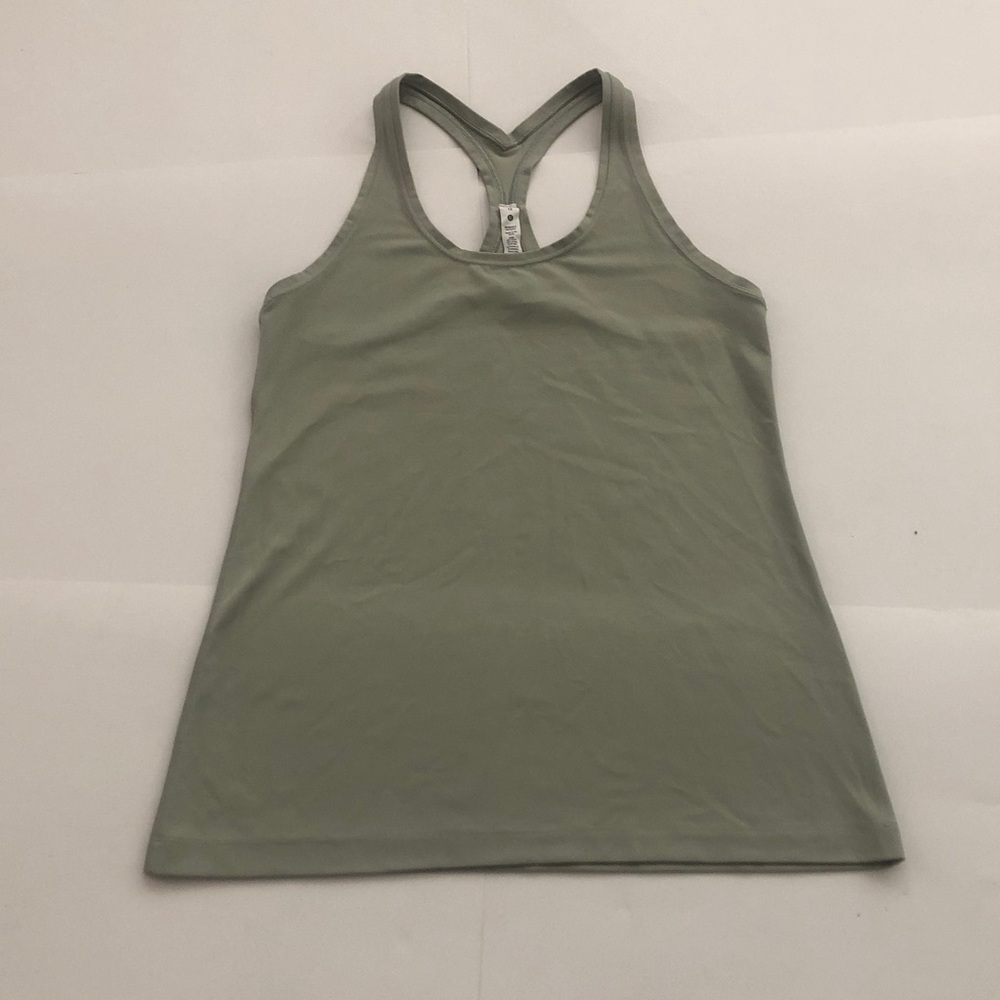 Lululemon 12 Tank Top Racerback in Sage Green in Excellent Condition